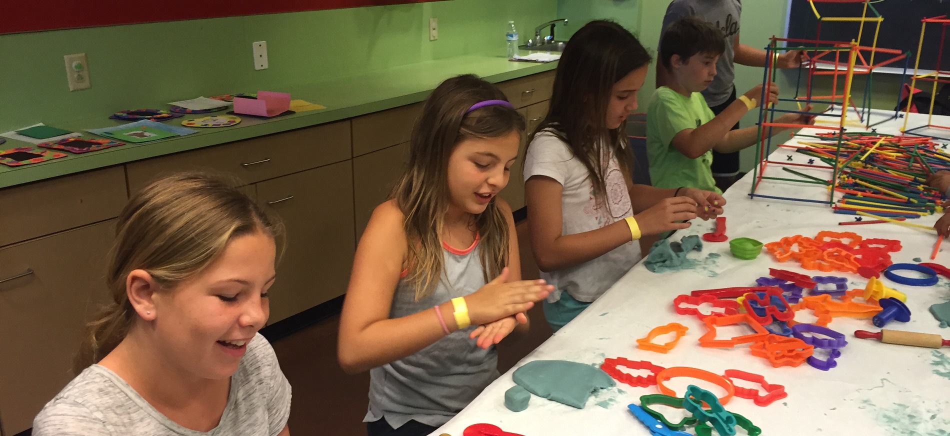 <a style="color:#fff;" href="https://adventureplex.campbrainregistration.com/">Weekend Adventure Camp</a>
